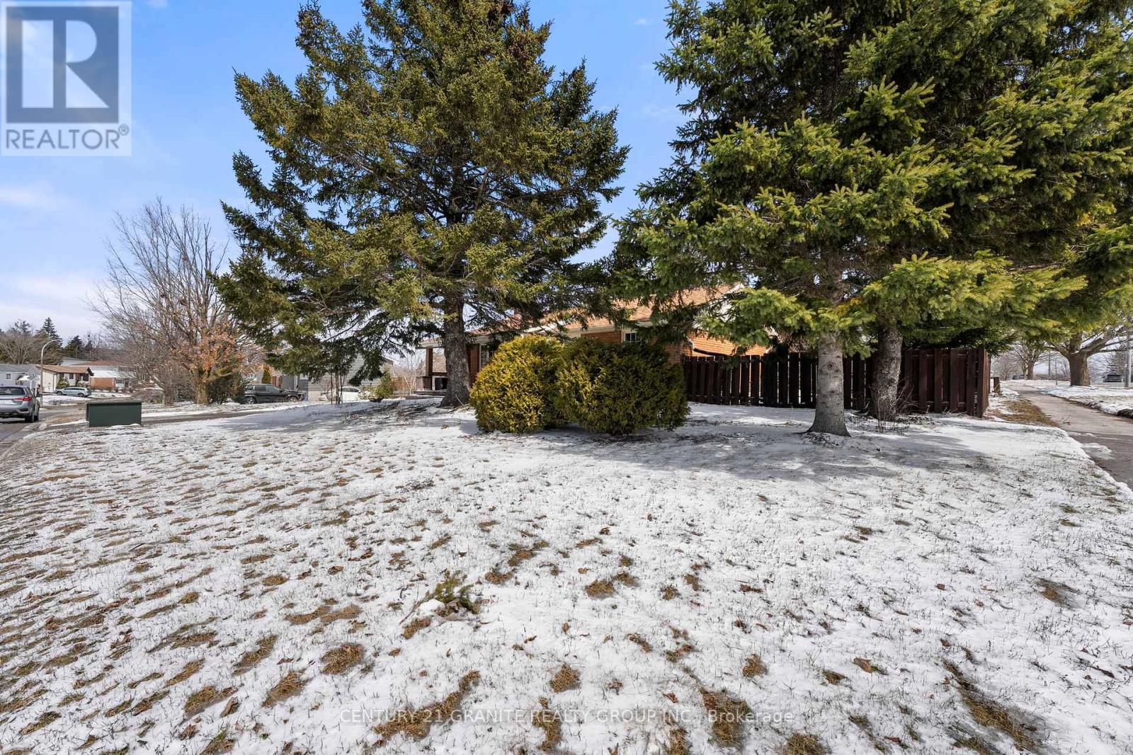1767 Redwood Drive, Peterborough West (Central), Ontario  K9K 1L7 - Photo 32 - X12072370