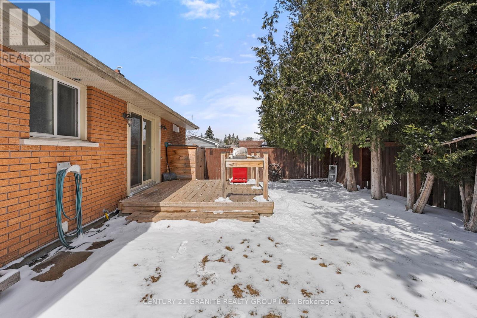 1767 Redwood Drive, Peterborough West (Central), Ontario  K9K 1L7 - Photo 37 - X12072370