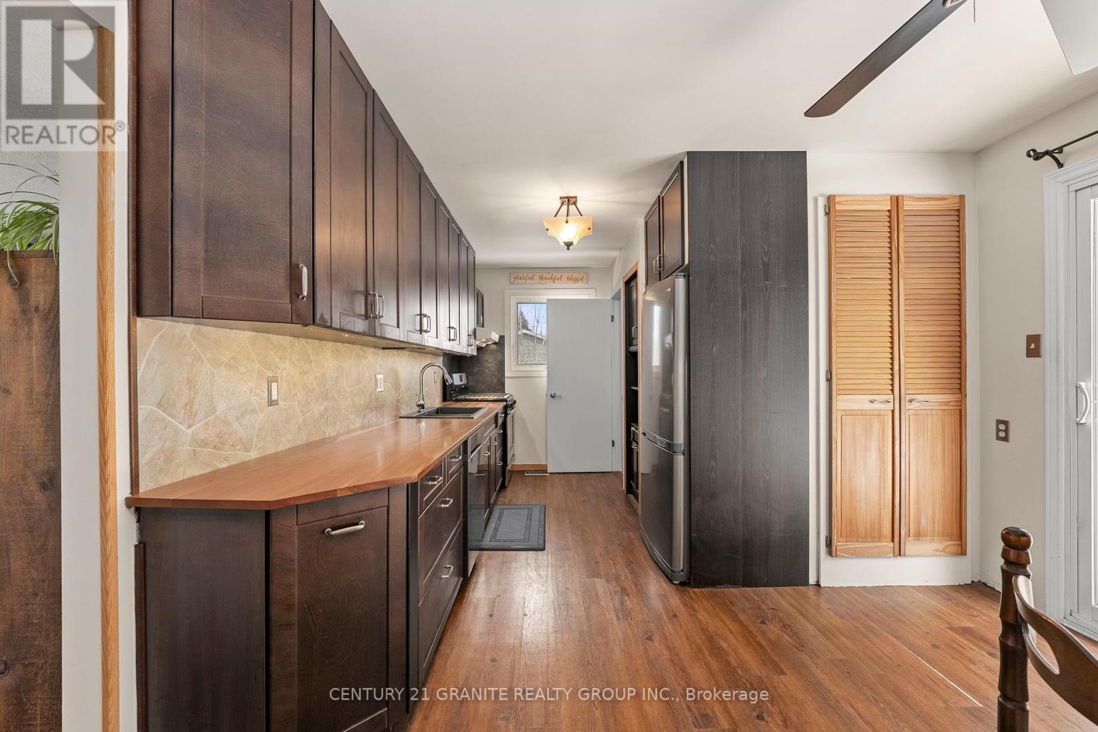 1767 Redwood Drive, Peterborough West (Central), Ontario  K9K 1L7 - Photo 8 - X12072370
