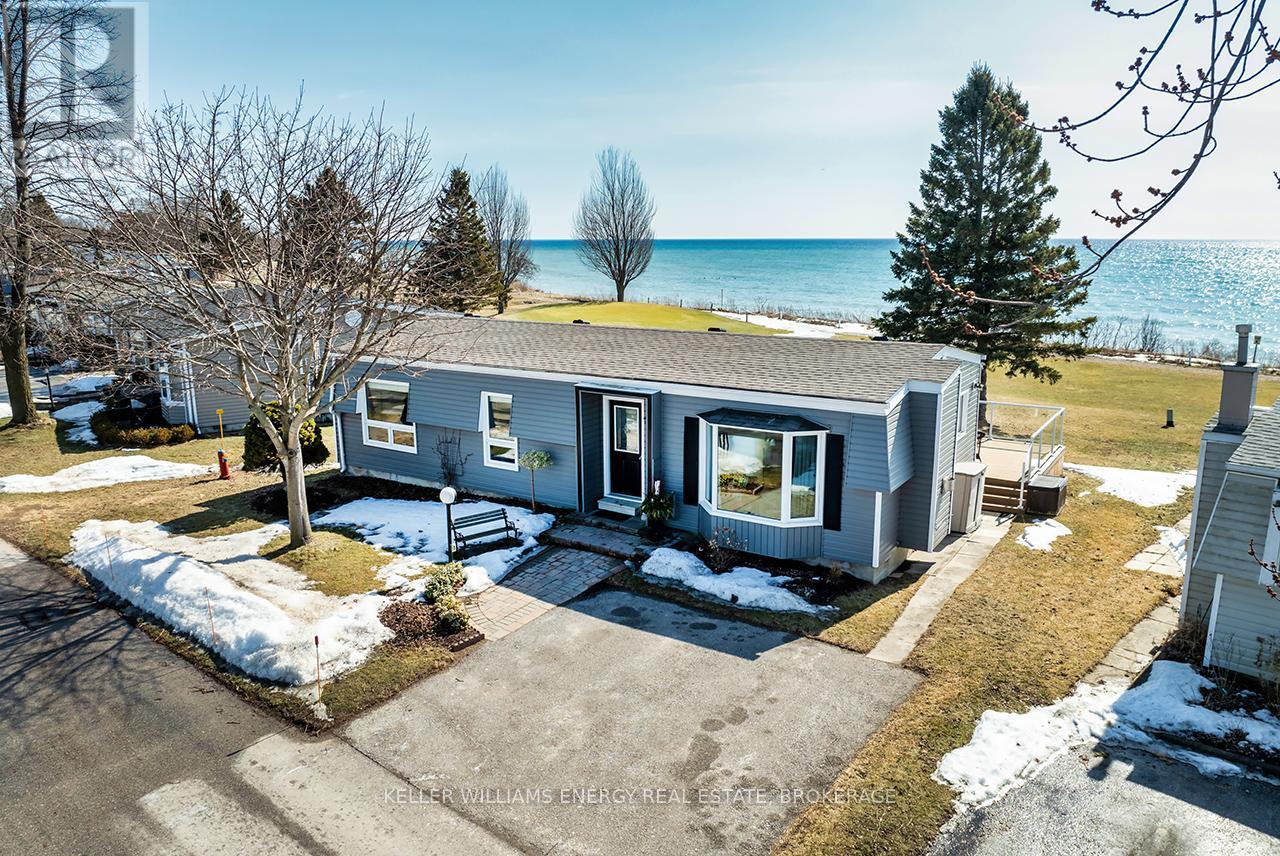 53 THE COVE ROAD, clarington (newcastle), Ontario