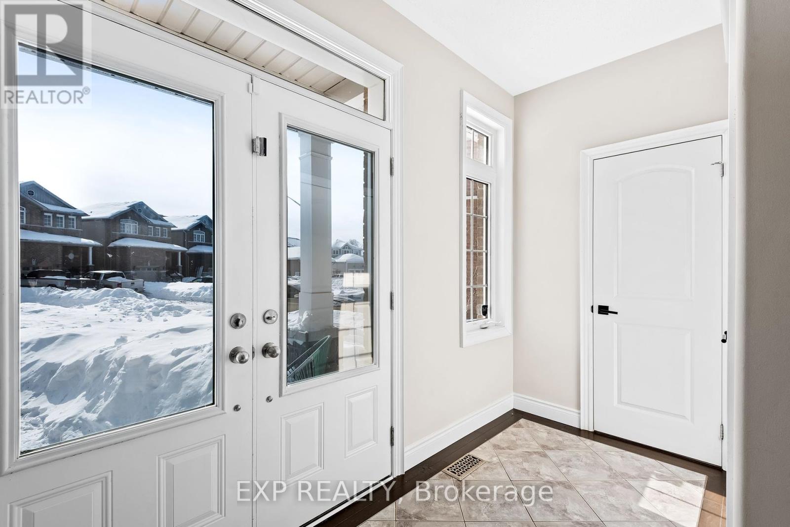 13 Summer Lane, Selwyn, Ontario  K9L 0G4 - Photo 3 - X12072542