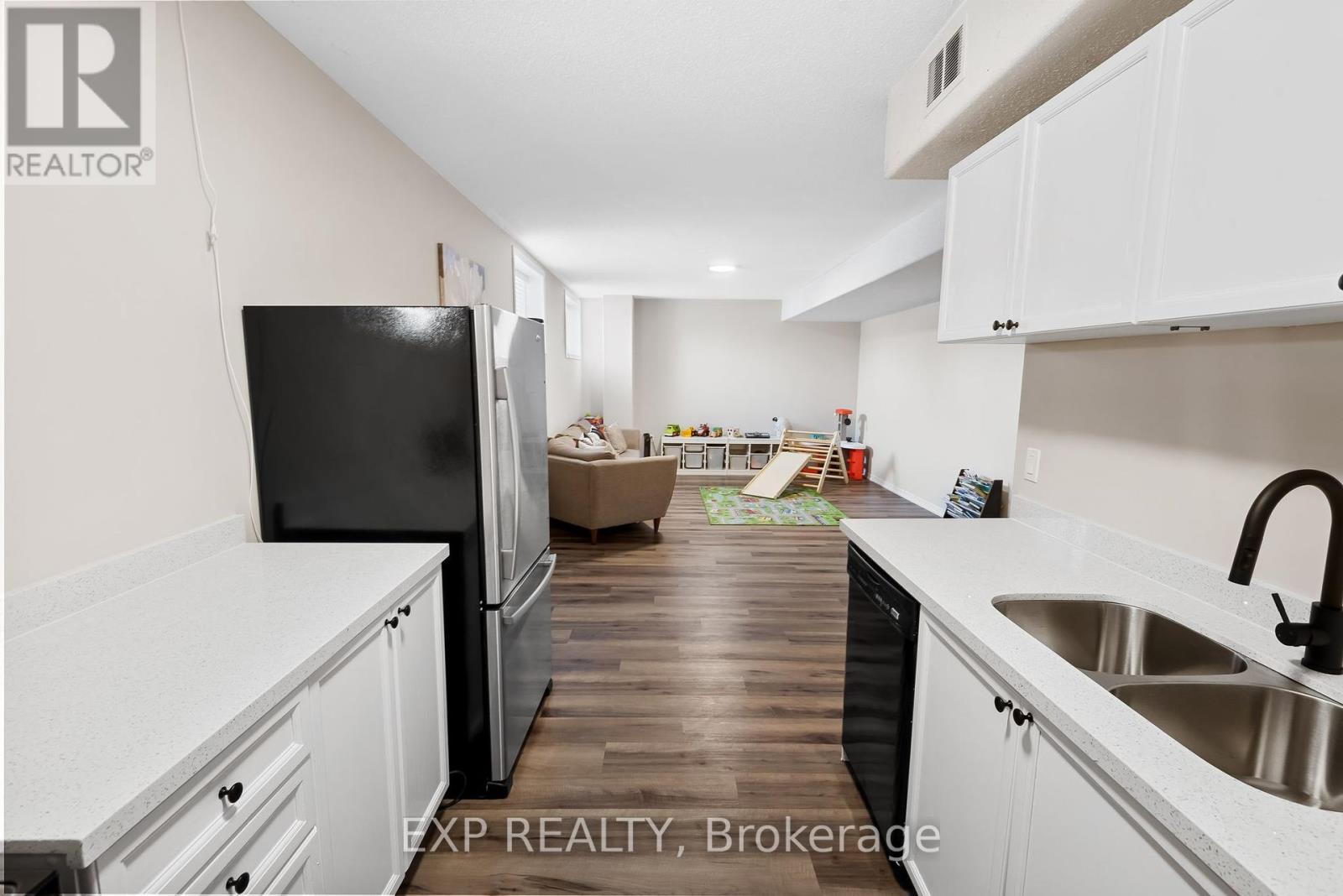 13 Summer Lane, Selwyn, Ontario  K9L 0G4 - Photo 42 - X12072542