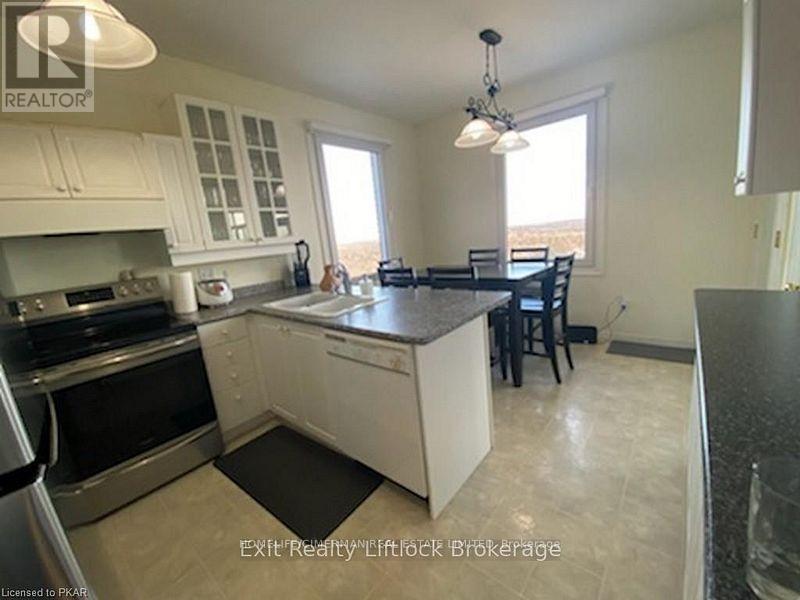 1055 Baker Street, Peterborough North (North), Ontario  K9H 7P8 - Photo 10 - X12073300