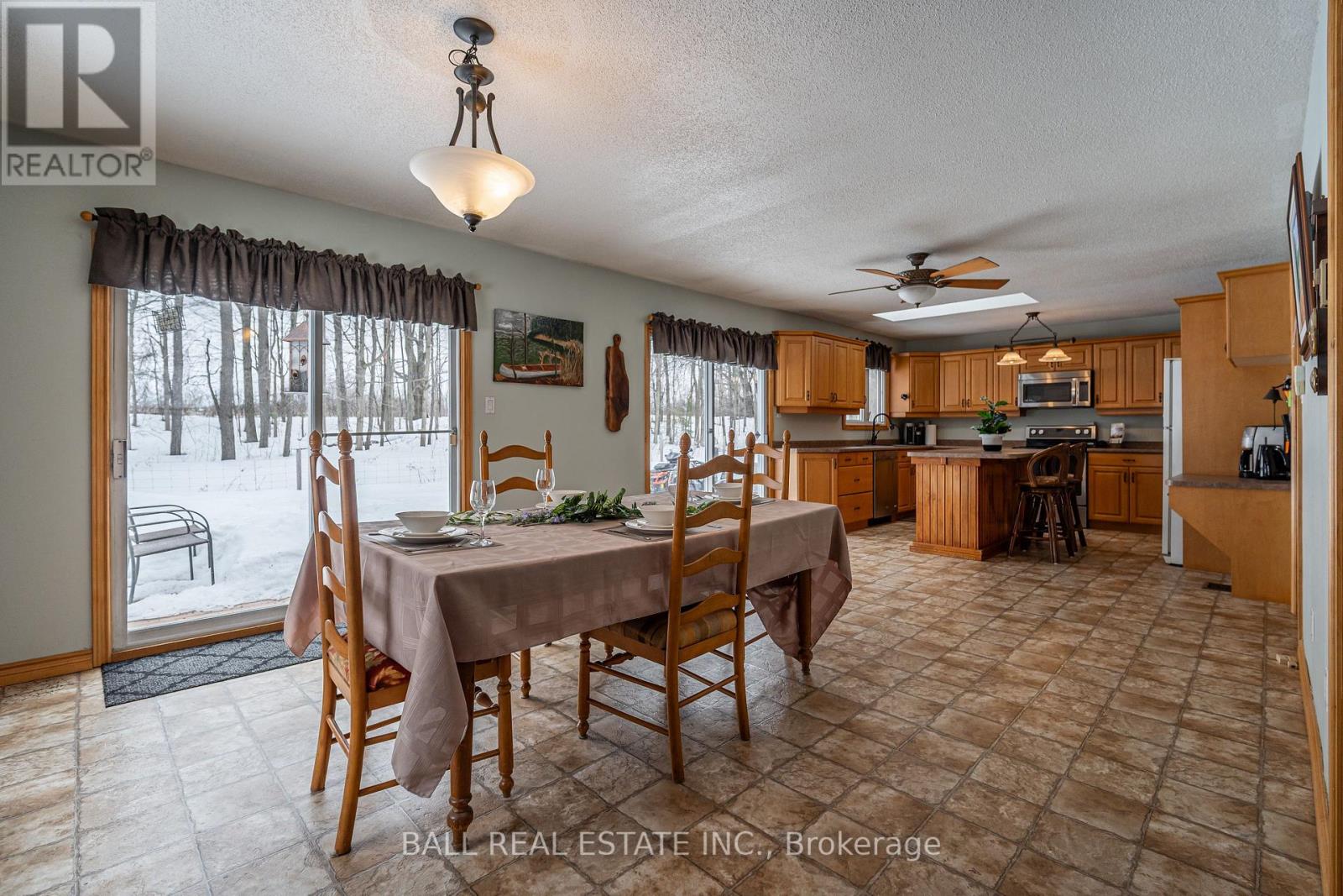 537 Highway 7a, Cavan Monaghan (Cavan Twp), Ontario  L0A 1C0 - Photo 11 - X12074988