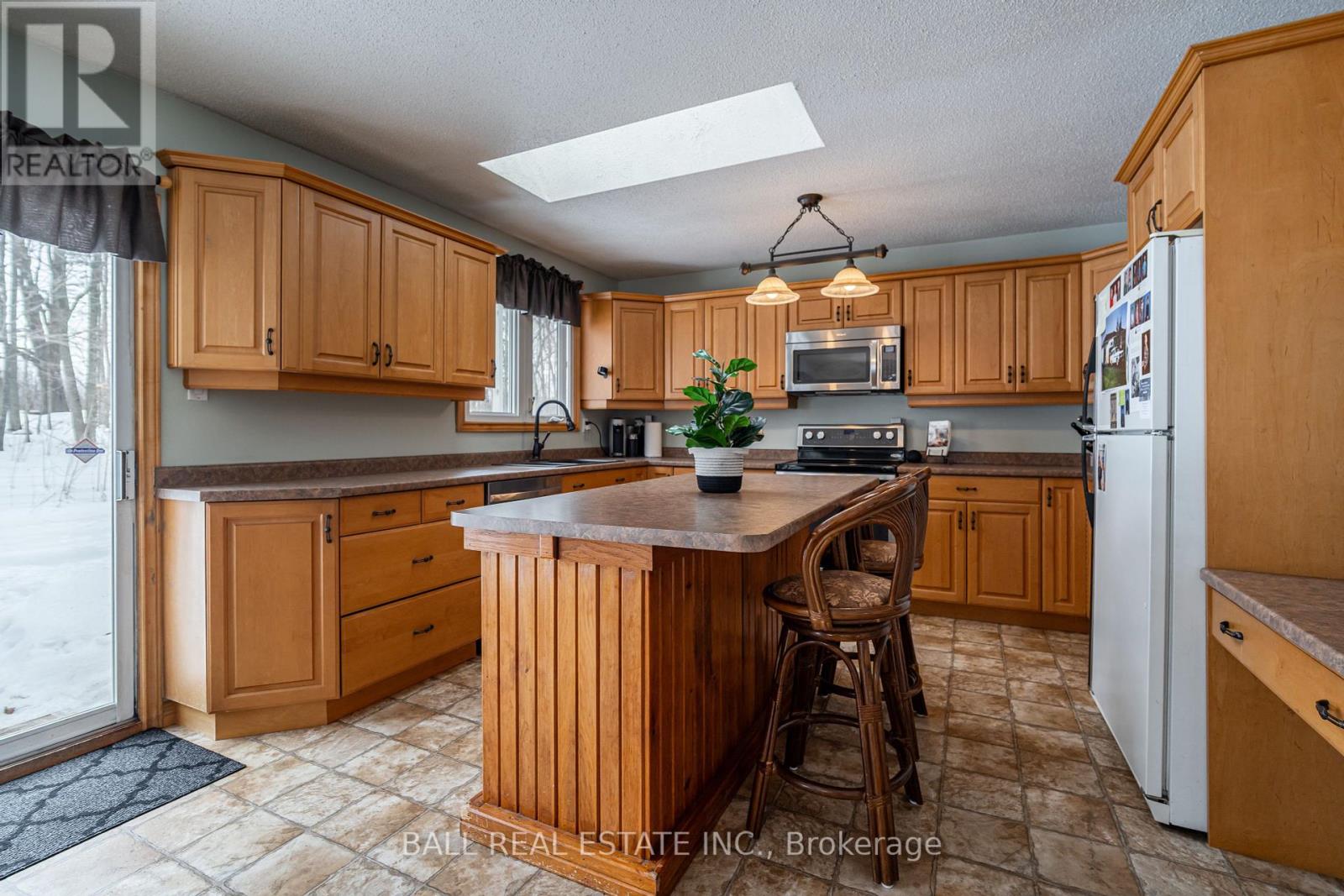537 Highway 7a, Cavan Monaghan (Cavan Twp), Ontario  L0A 1C0 - Photo 7 - X12074988