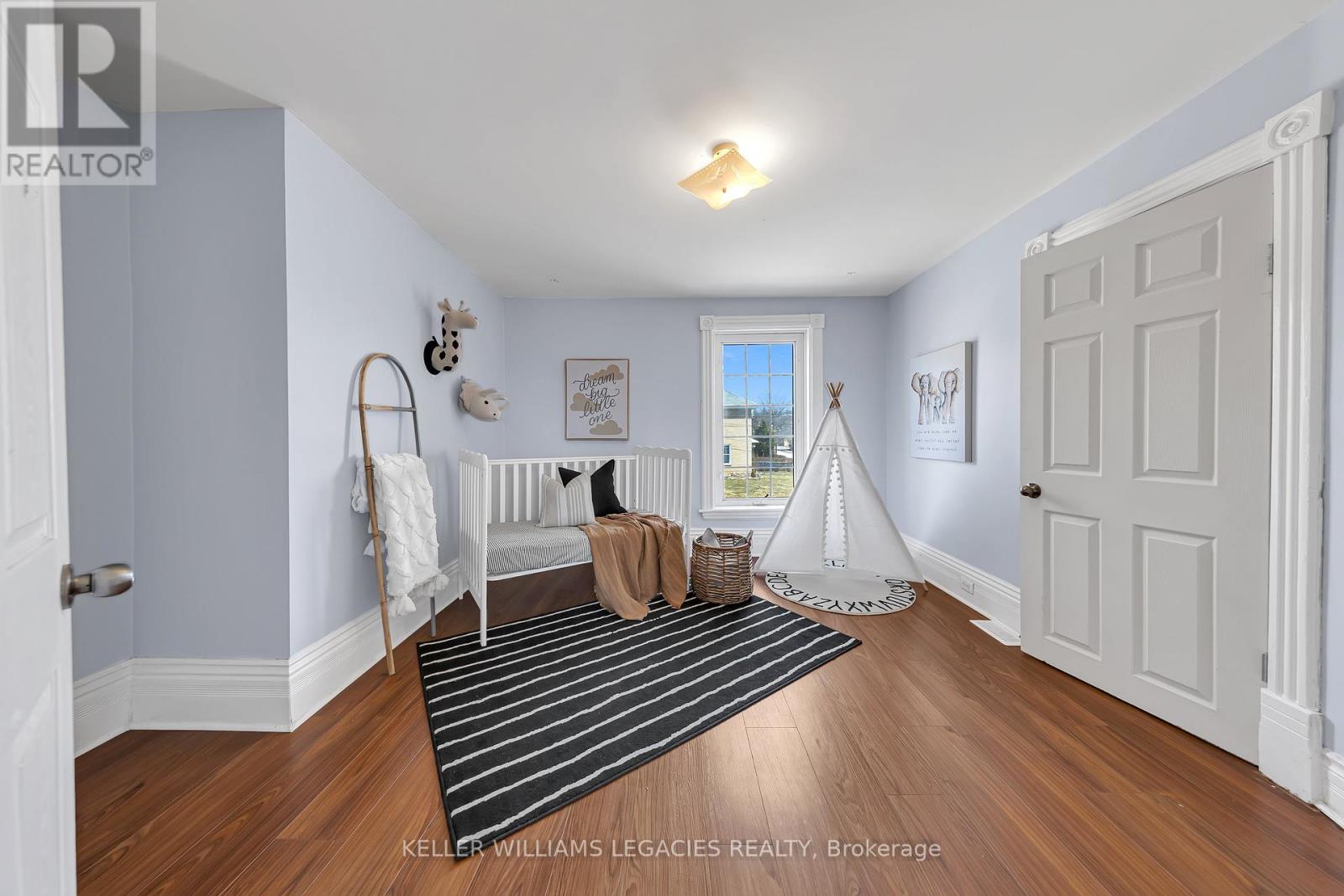 52 Victoria Avenue N, Peterborough North (South), Ontario  K9H 4W1 - Photo 19 - X12076435