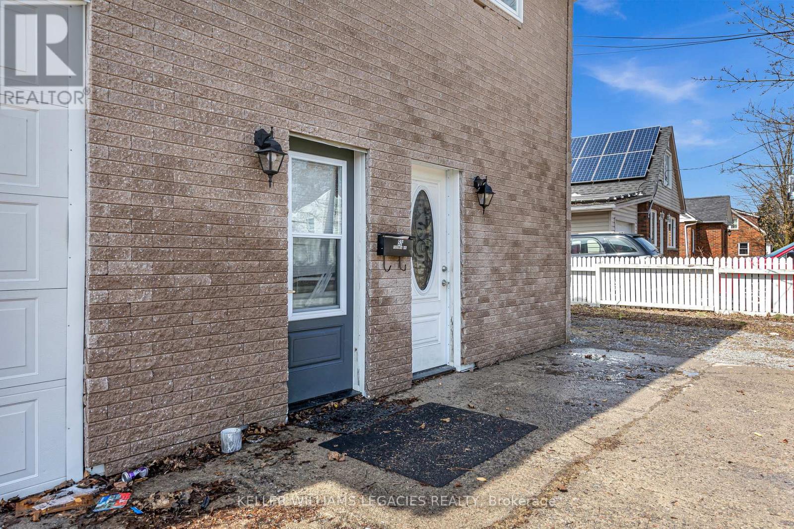 52 Victoria Avenue N, Peterborough North (South), Ontario  K9H 4W1 - Photo 24 - X12076435