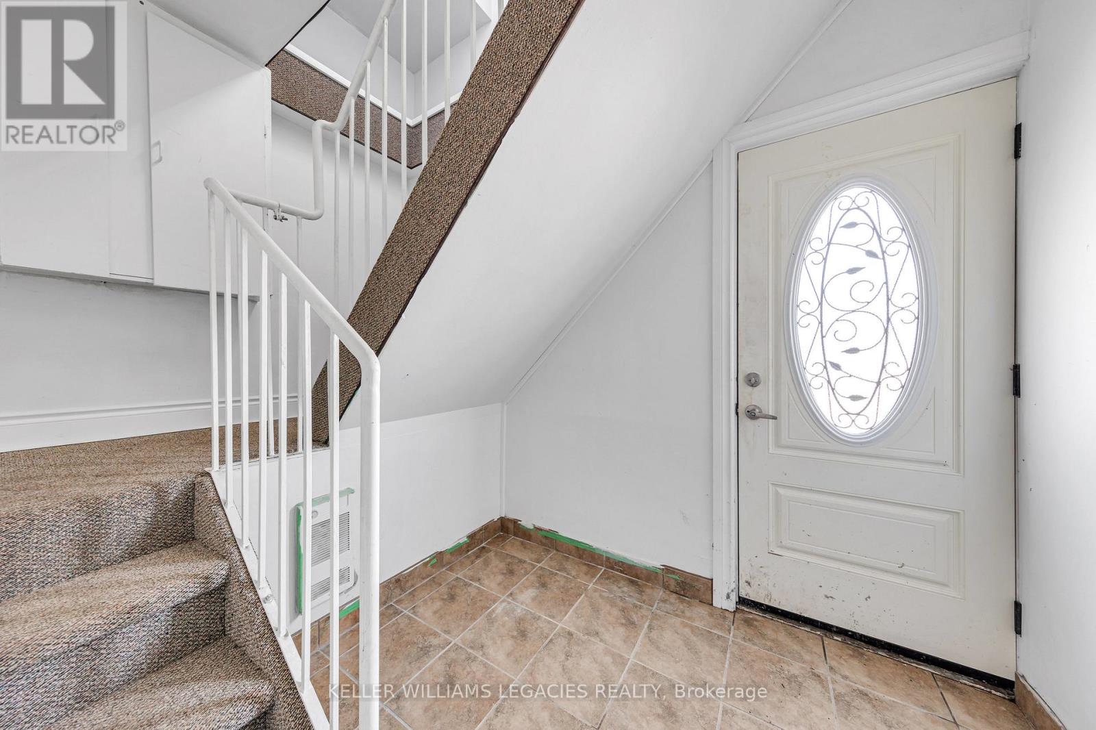 52 Victoria Avenue N, Peterborough North (South), Ontario  K9H 4W1 - Photo 33 - X12076435