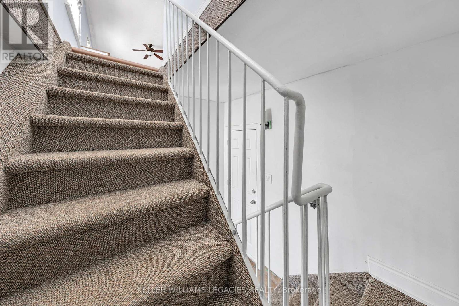 52 Victoria Avenue N, Peterborough North (South), Ontario  K9H 4W1 - Photo 34 - X12076435