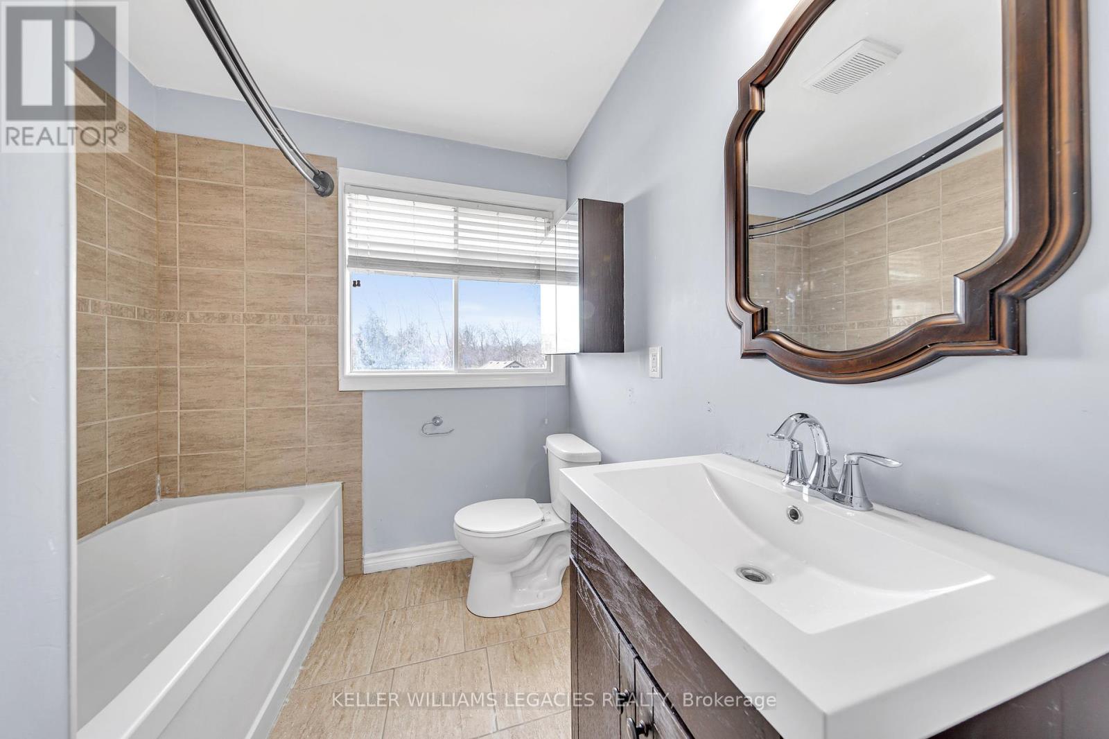 52 Victoria Avenue N, Peterborough North (South), Ontario  K9H 4W1 - Photo 43 - X12076435