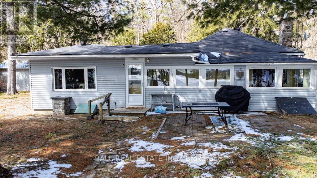 2077 White Lake Road W, Douro-Dummer, Ontario  K0L 2H0 - Photo 3 - X12076792