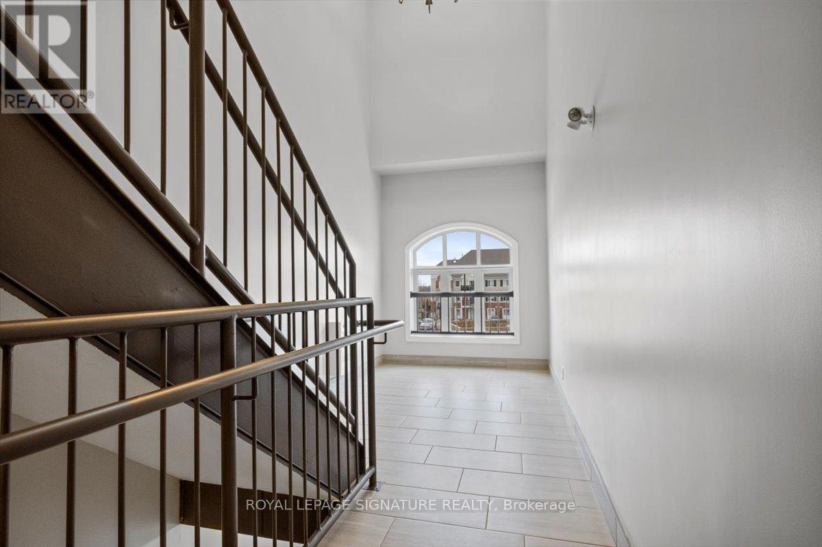 201 - 930 Wentworth Street, Peterborough West (Central), Ontario  K9J 8R8 - Photo 5 - X12077004