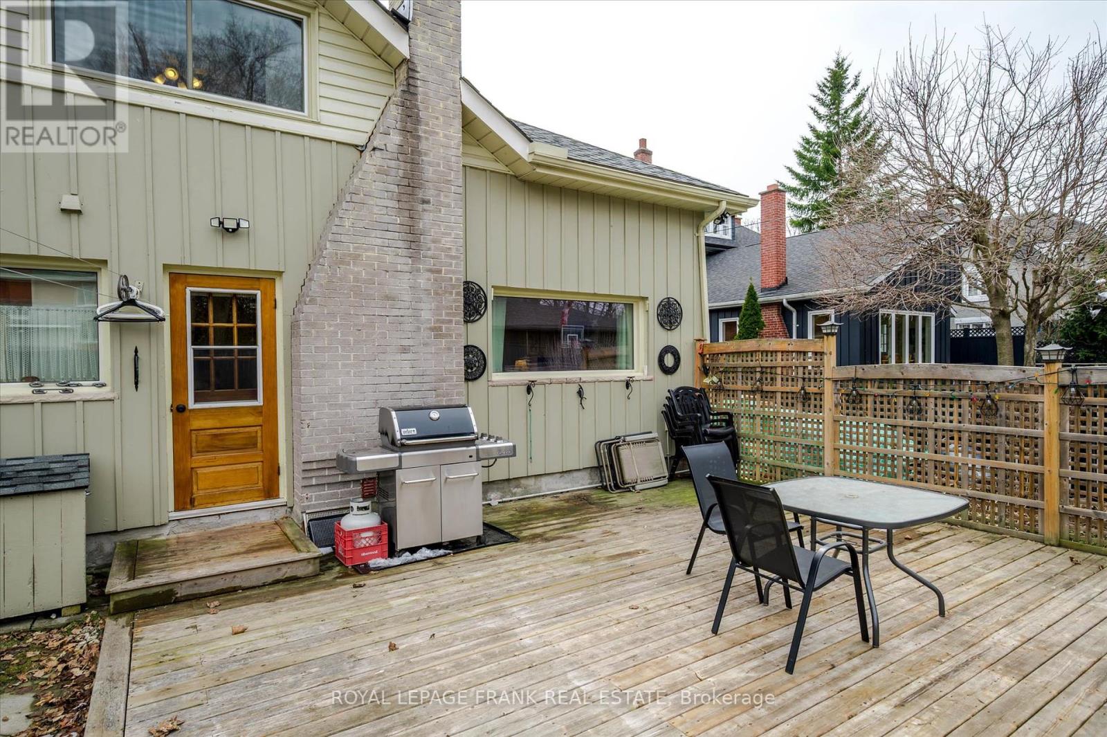 484 Gilmour Street, Peterborough Central (Old West End), Ontario  K9H 2J9 - Photo 34 - X12077163