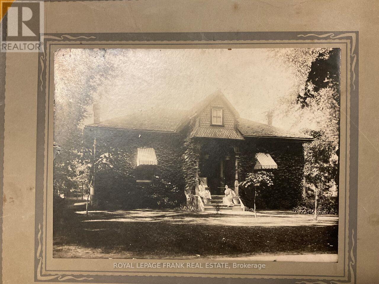 484 Gilmour Street, Peterborough Central (Old West End), Ontario  K9H 2J9 - Photo 44 - X12077163