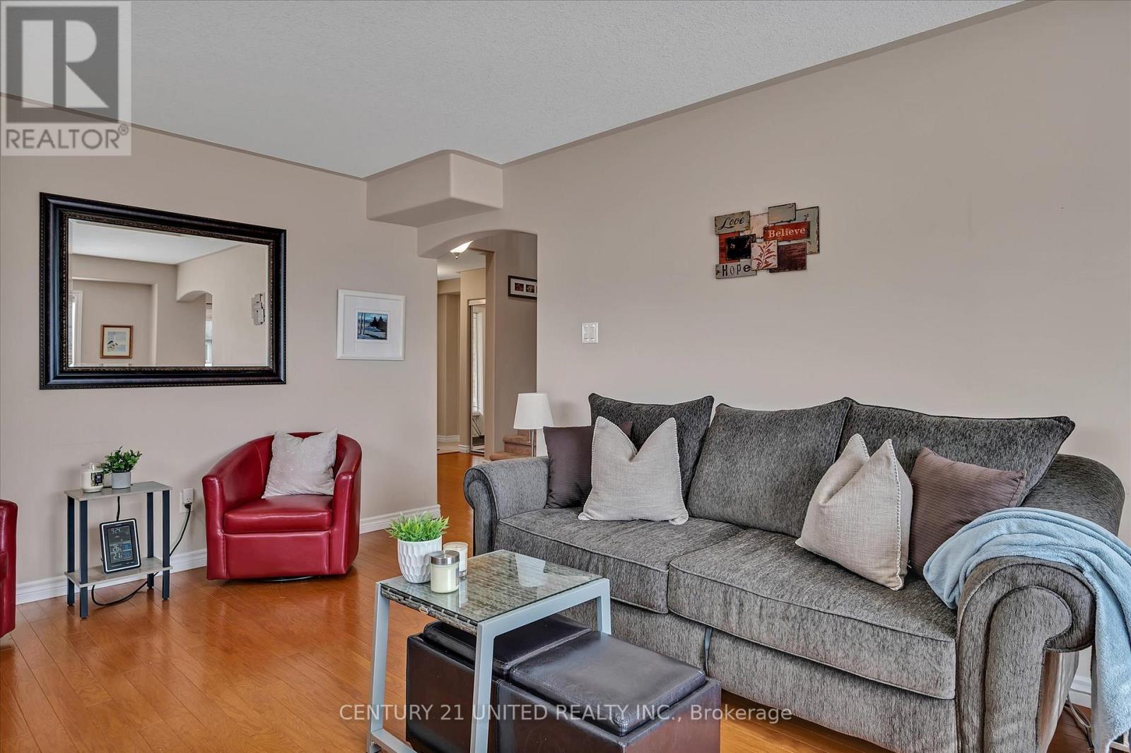 213 Farrier Crescent, Peterborough North (North), Ontario  K9L 0A6 - Photo 18 - X12077490