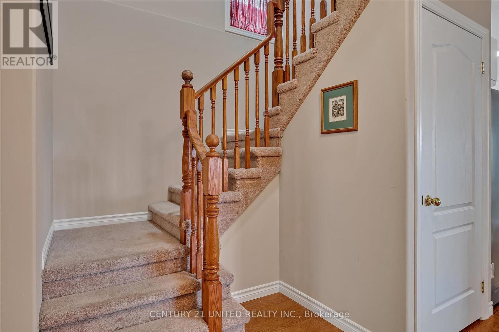 213 Farrier Crescent, Peterborough North (North), Ontario  K9L 0A6 - Photo 19 - X12077490