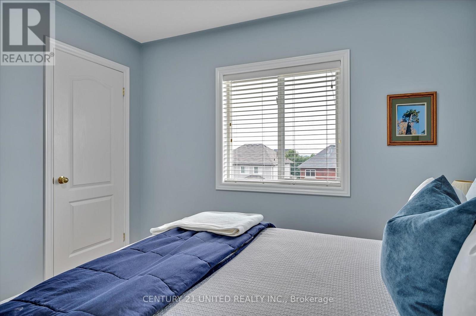 213 Farrier Crescent, Peterborough North (North), Ontario  K9L 0A6 - Photo 25 - X12077490