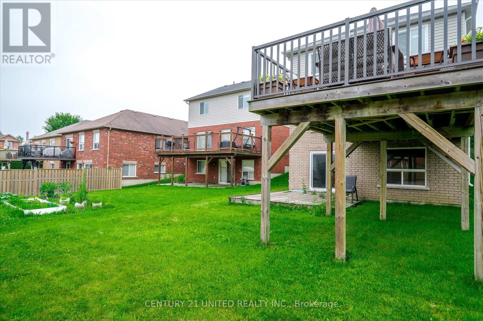 213 Farrier Crescent, Peterborough North (North), Ontario  K9L 0A6 - Photo 37 - X12077490