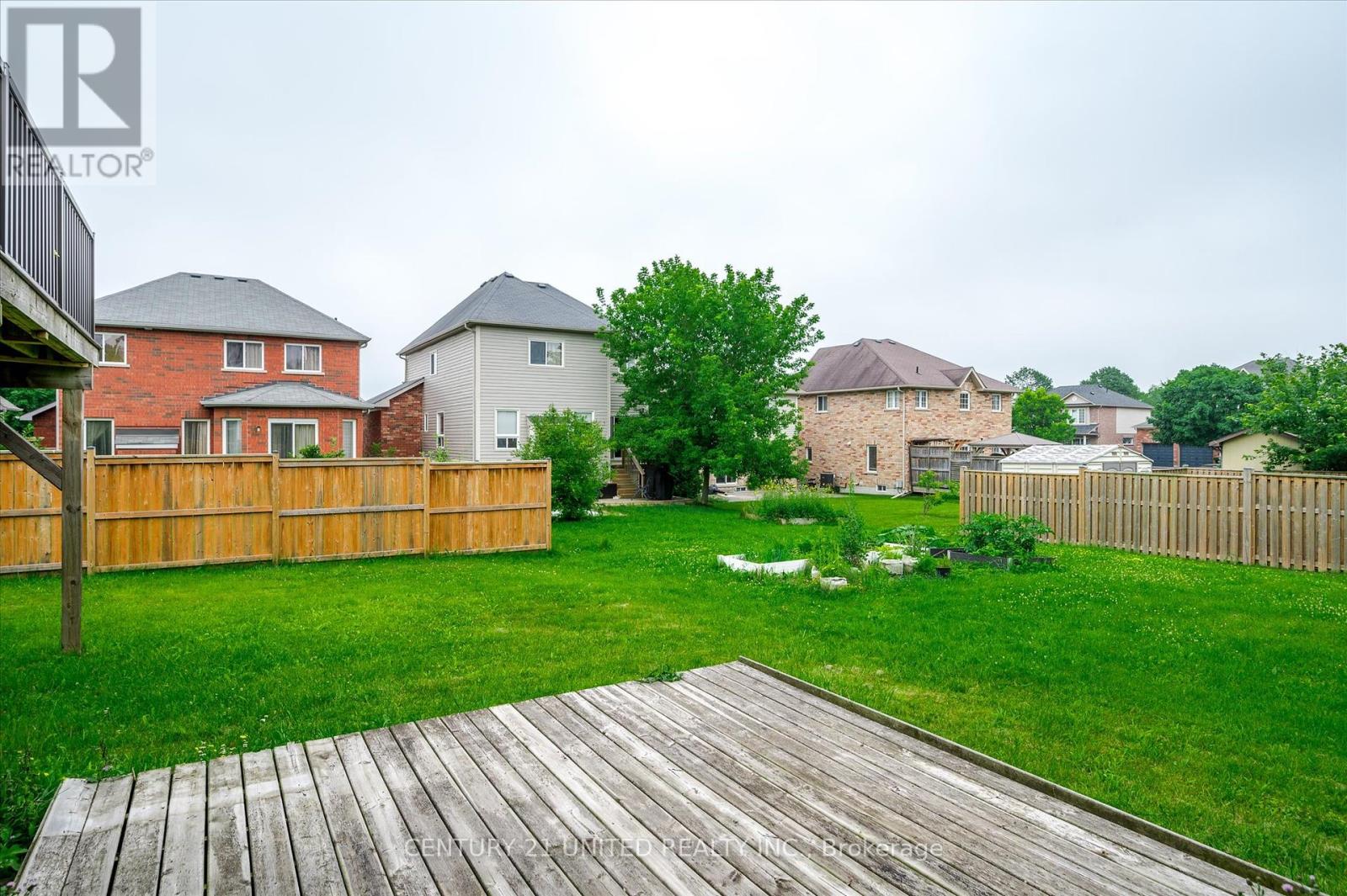 213 Farrier Crescent, Peterborough North (North), Ontario  K9L 0A6 - Photo 39 - X12077490
