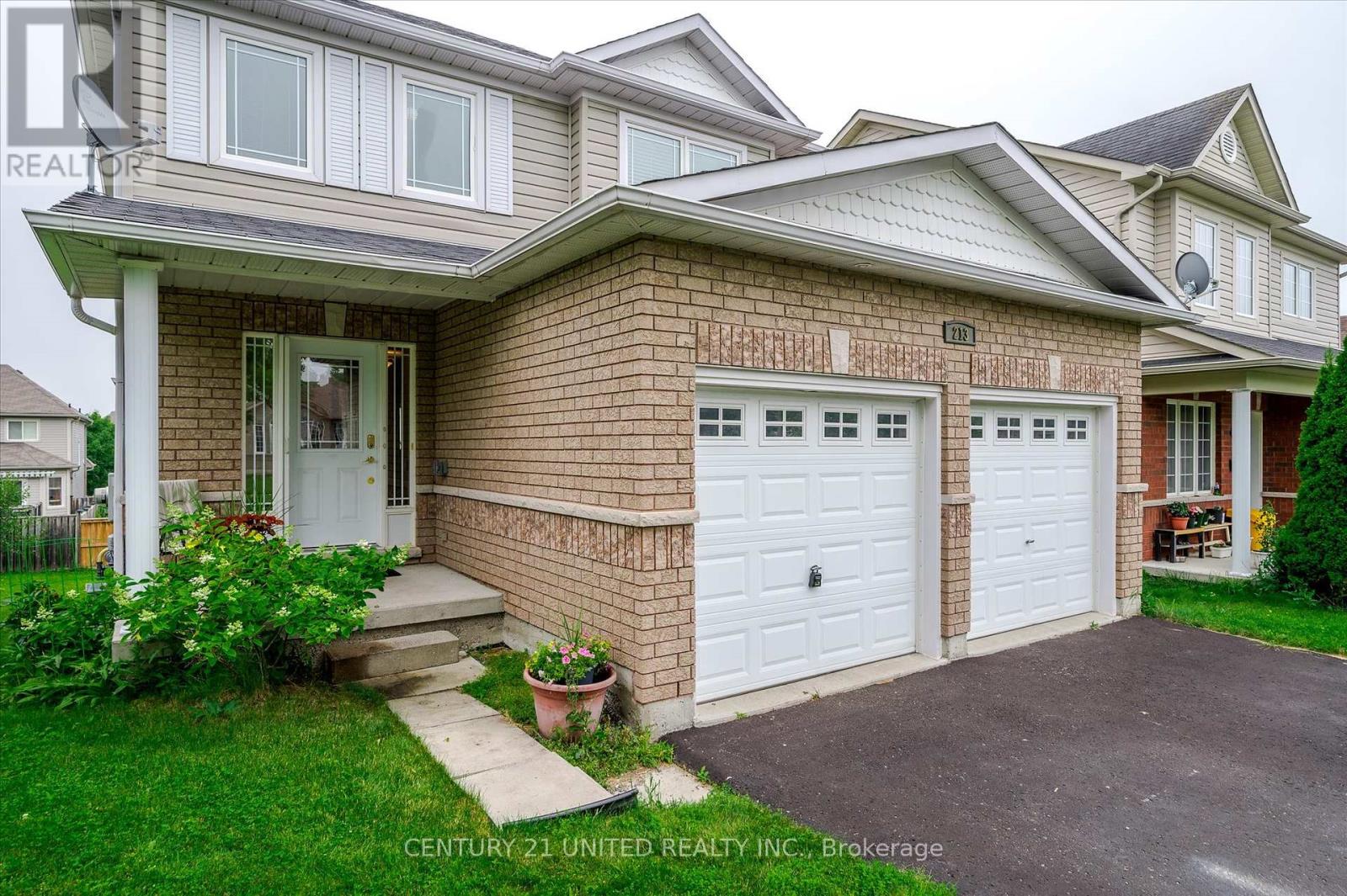213 Farrier Crescent, Peterborough North (North), Ontario  K9L 0A6 - Photo 4 - X12077490