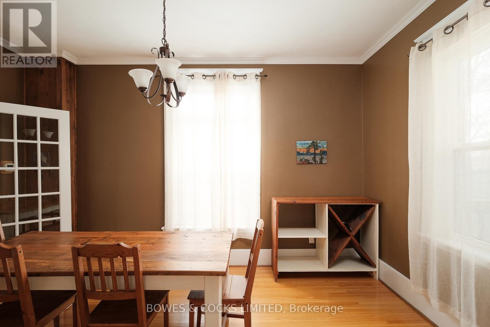 562 Cameron Street, Peterborough South (West), Ontario  K9J 3Z5 - Photo 10 - X12078445