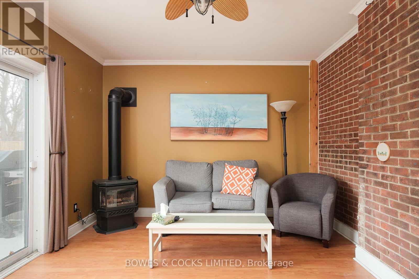 562 Cameron Street, Peterborough South (West), Ontario  K9J 3Z5 - Photo 16 - X12078445
