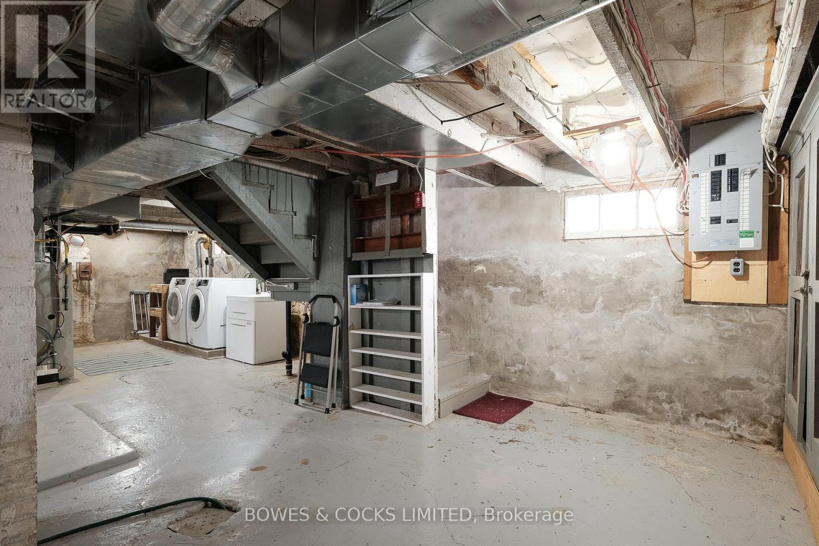 562 Cameron Street, Peterborough South (West), Ontario  K9J 3Z5 - Photo 30 - X12078445