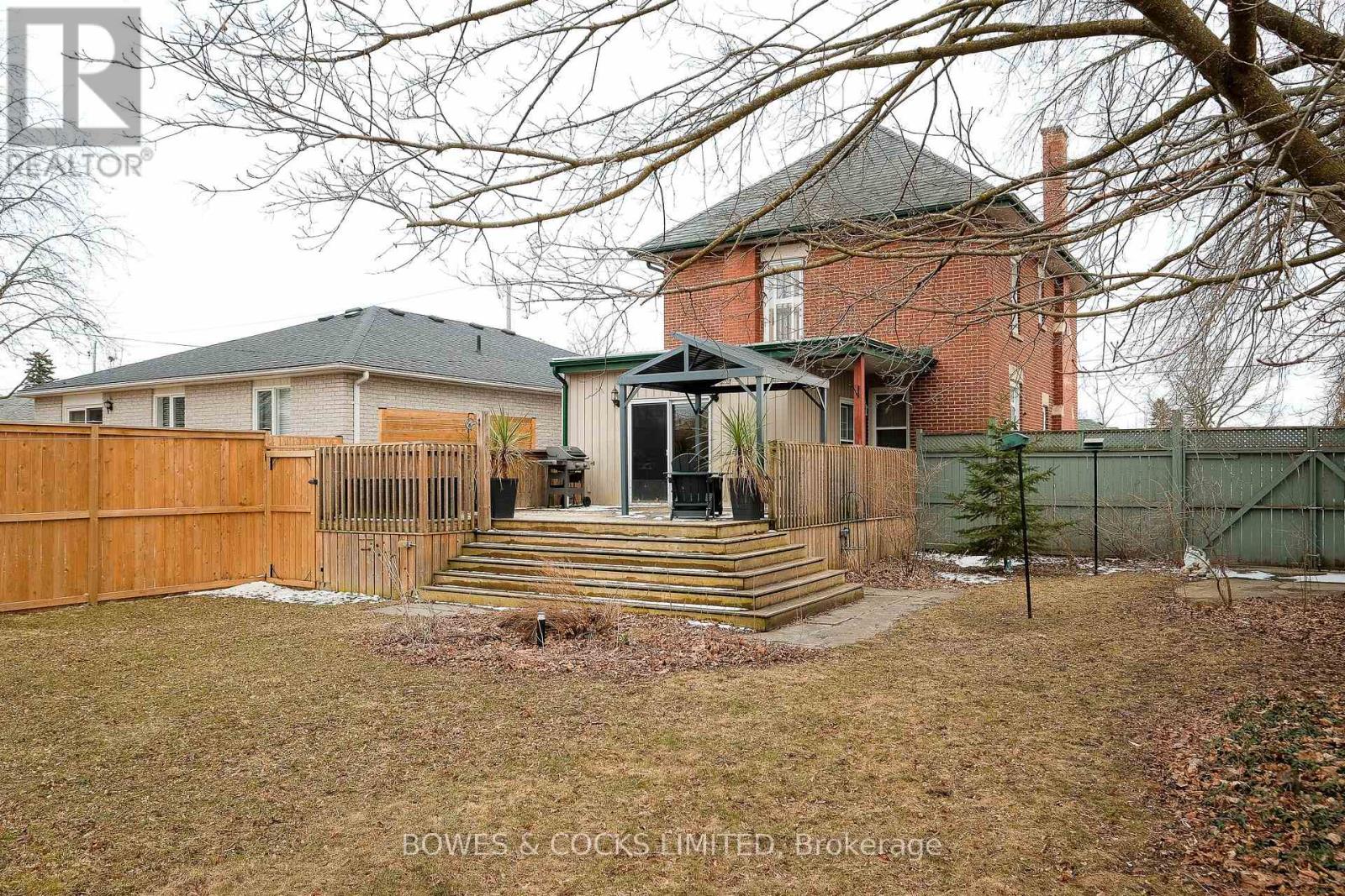 562 Cameron Street, Peterborough South (West), Ontario  K9J 3Z5 - Photo 34 - X12078445