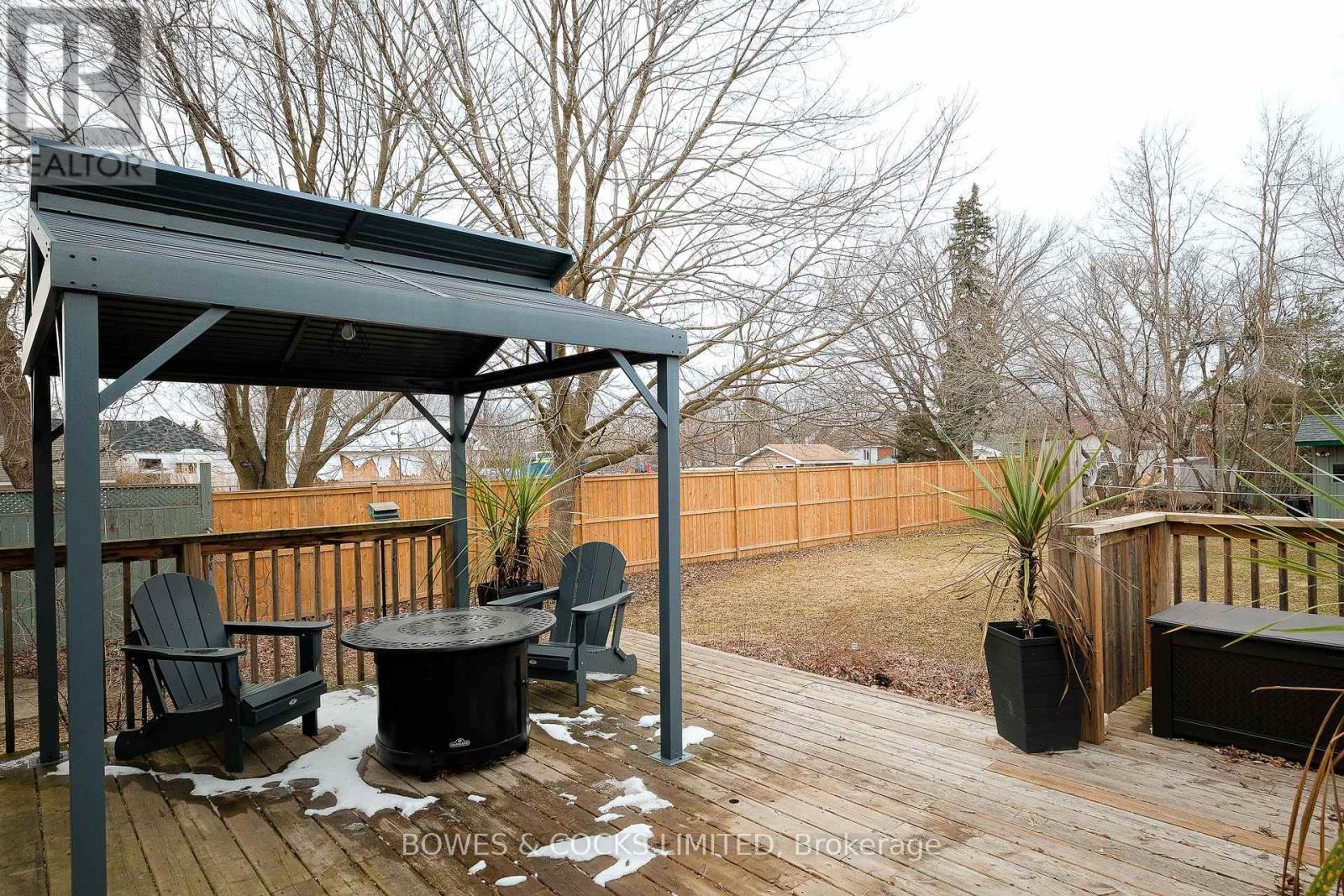 562 Cameron Street, Peterborough South (West), Ontario  K9J 3Z5 - Photo 36 - X12078445