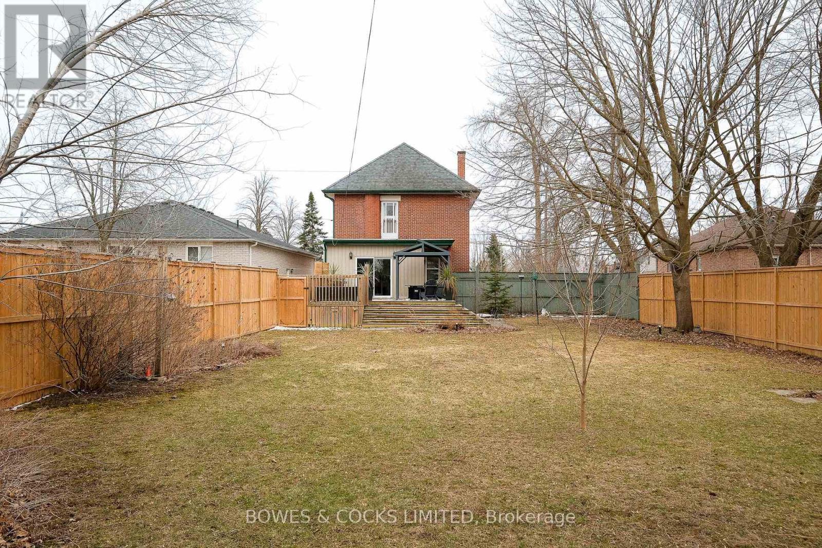 562 Cameron Street, Peterborough South (West), Ontario  K9J 3Z5 - Photo 39 - X12078445