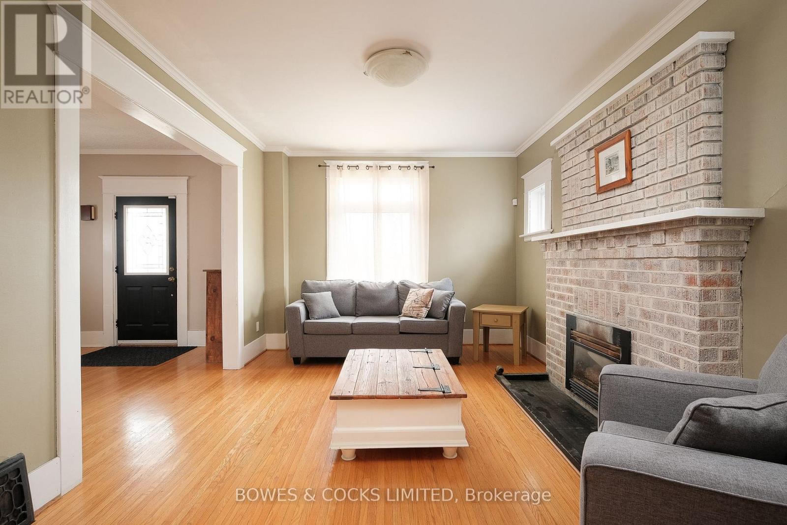 562 Cameron Street, Peterborough South (West), Ontario  K9J 3Z5 - Photo 7 - X12078445