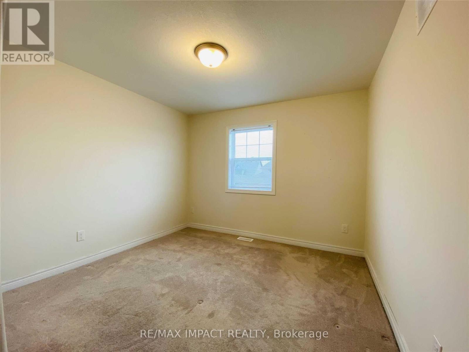 867 Broadway Boulevard, Peterborough North (North), Ontario  K9H 0J1 - Photo 21 - X12079381