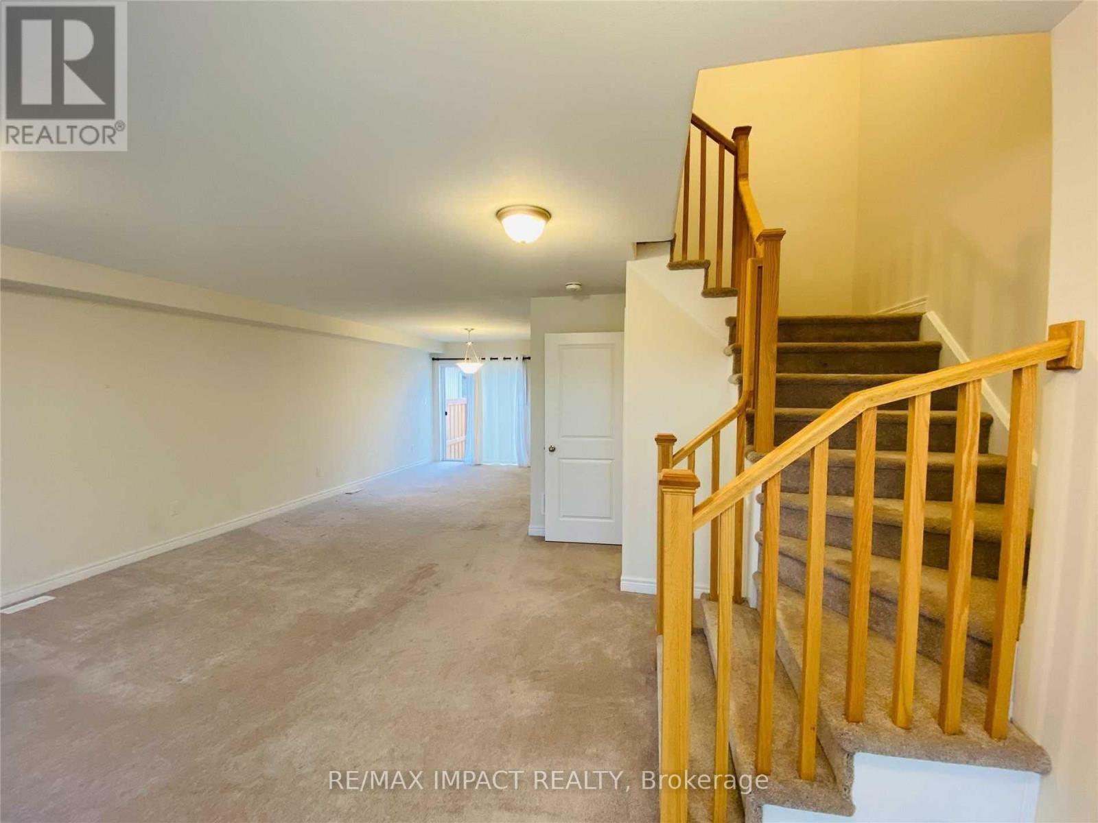 867 Broadway Boulevard, Peterborough North (North), Ontario  K9H 0J1 - Photo 3 - X12079381