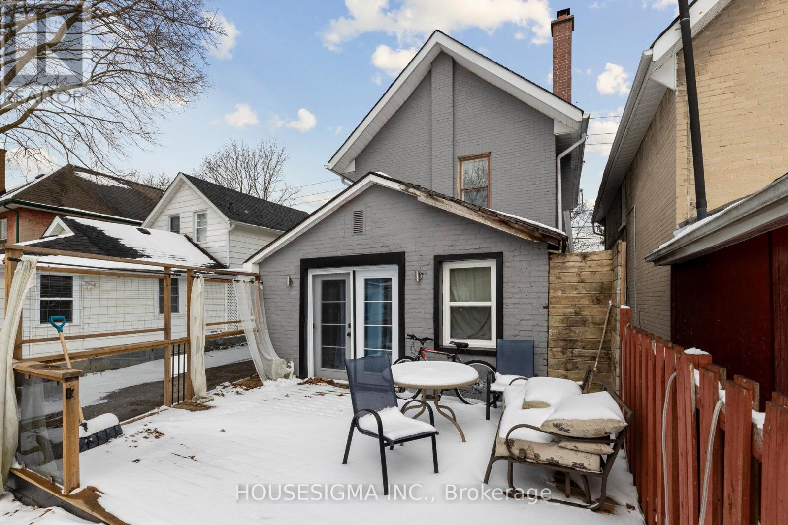 635 Brown Street, Peterborough Central (South), Ontario  K9J 4K6 - Photo 11 - X12080031