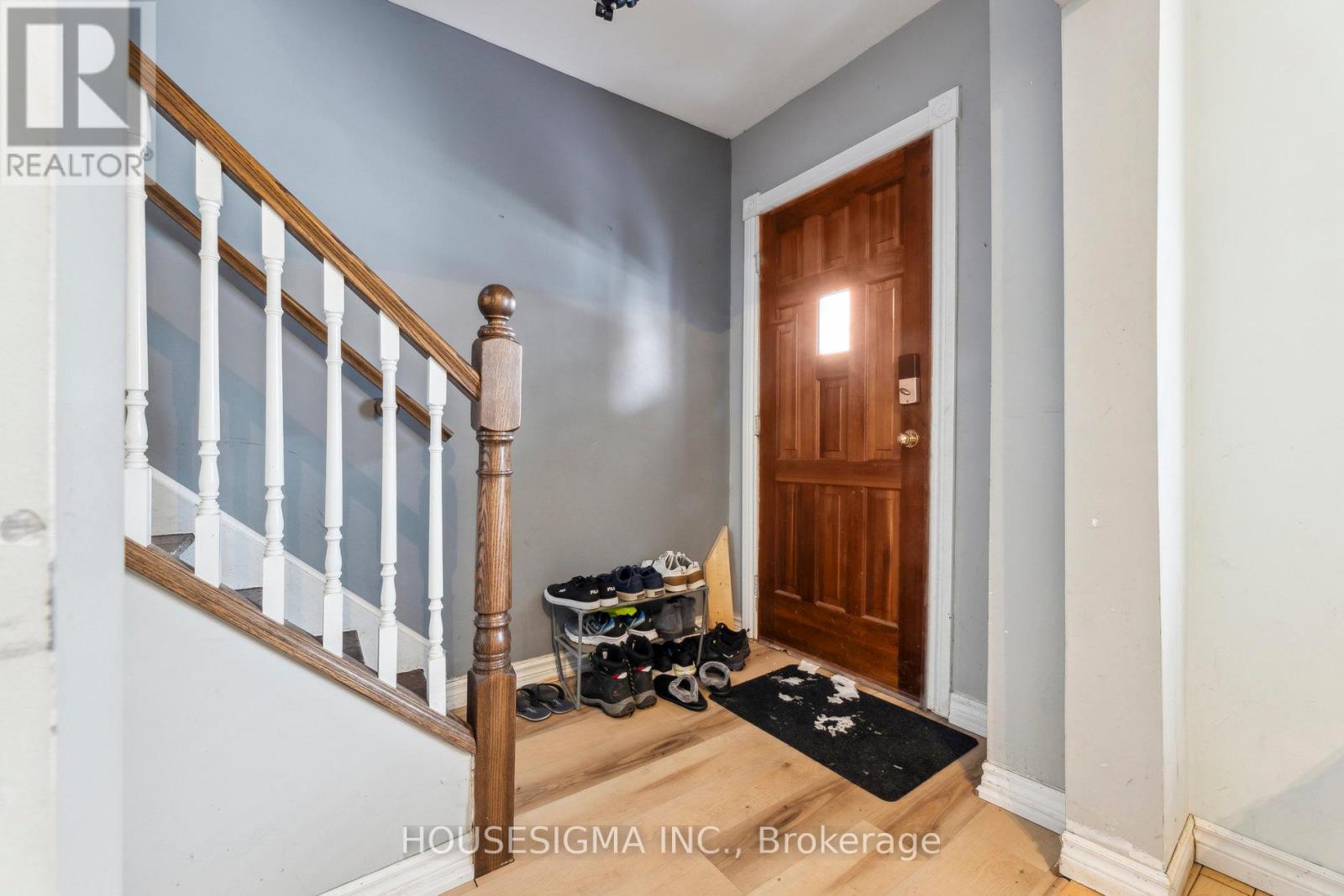 635 Brown Street, Peterborough Central (South), Ontario  K9J 4K6 - Photo 3 - X12080031