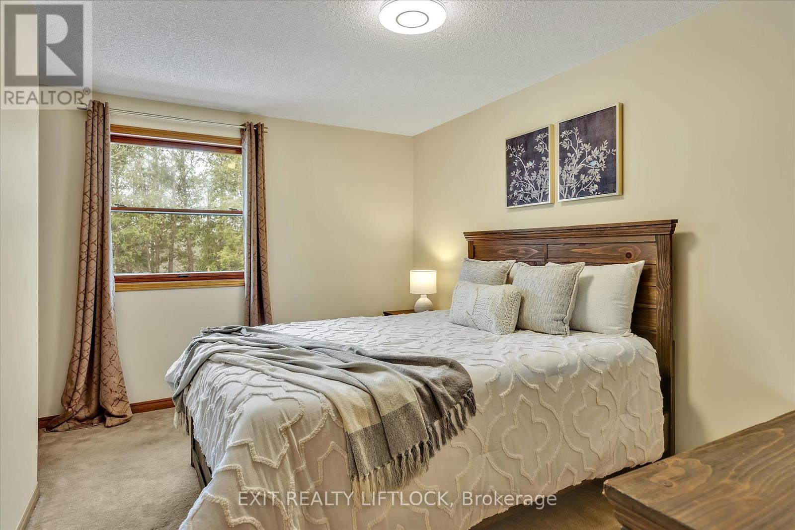 868 Lily Lake Road, Peterborough North (North), Ontario  K9J 6X4 - Photo 29 - X12080492