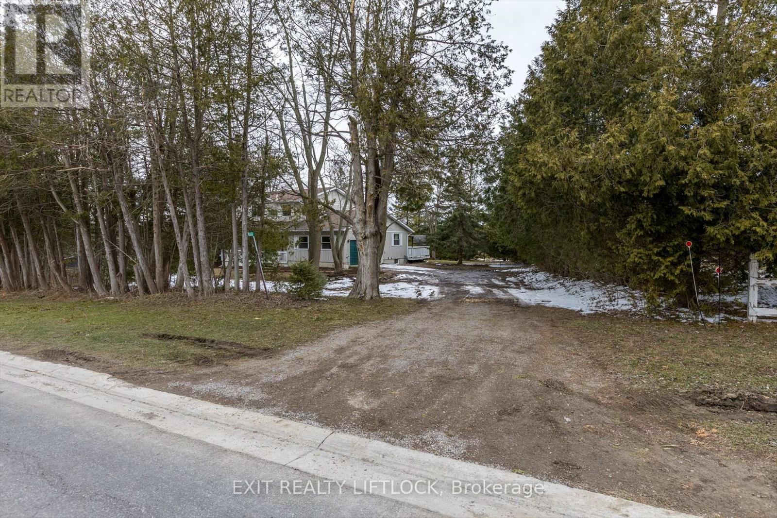 868 Lily Lake Road, Peterborough North (North), Ontario  K9J 6X4 - Photo 3 - X12080492