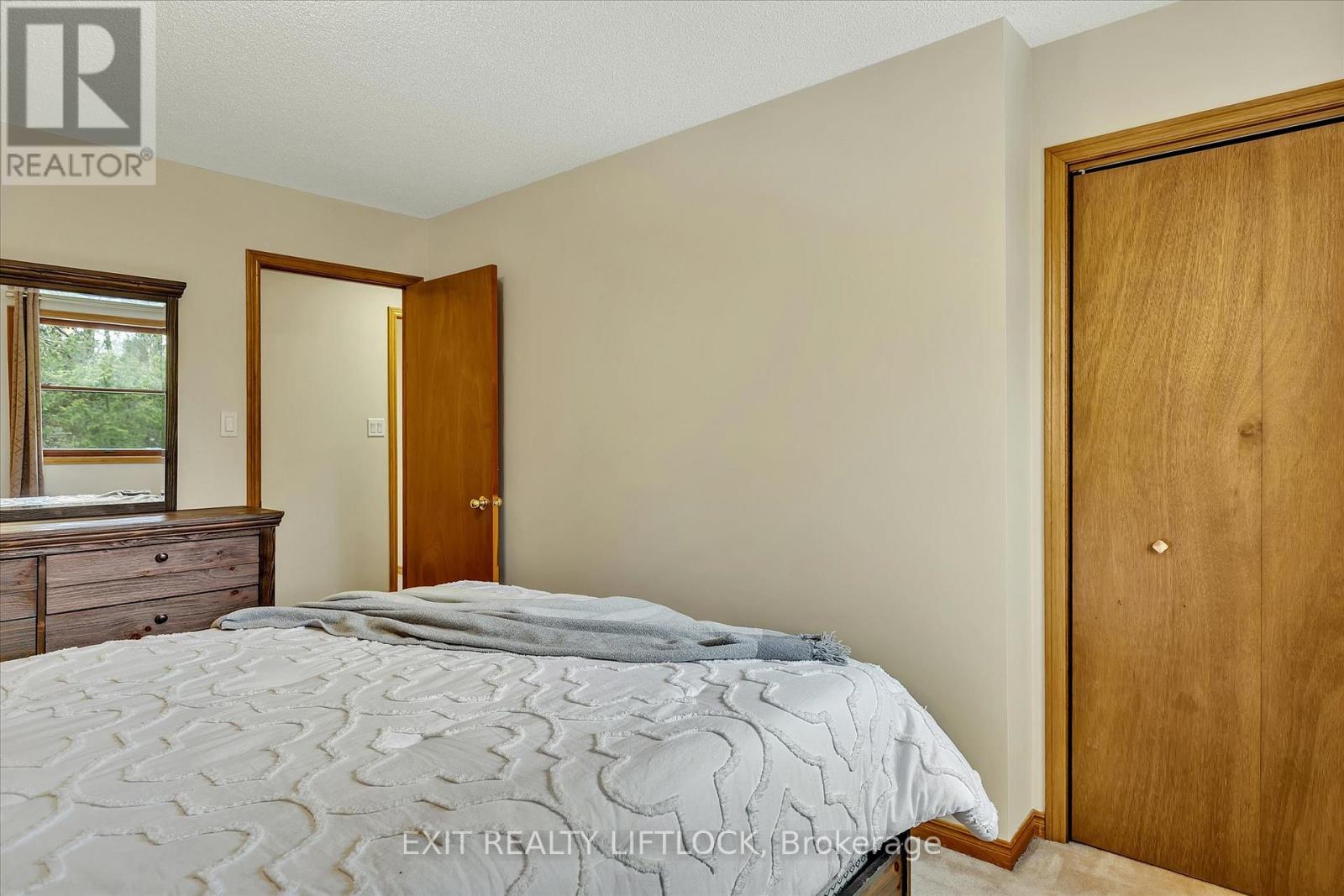 868 Lily Lake Road, Peterborough North (North), Ontario  K9J 6X4 - Photo 30 - X12080492