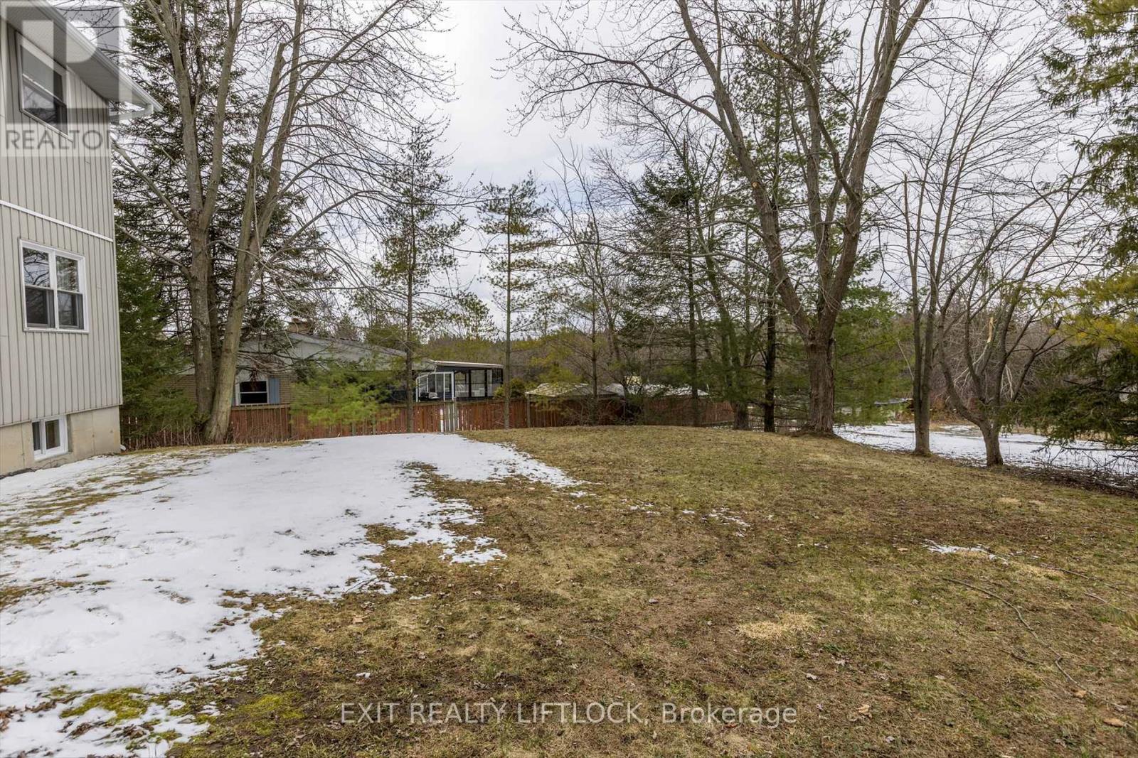 868 Lily Lake Road, Peterborough North (North), Ontario  K9J 6X4 - Photo 38 - X12080492