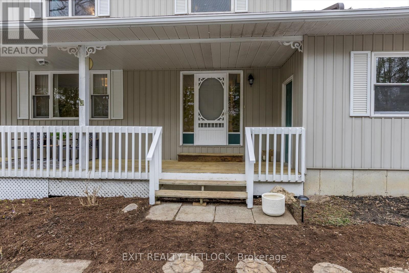 868 Lily Lake Road, Peterborough North (North), Ontario  K9J 6X4 - Photo 8 - X12080492