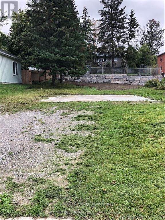331 Euclid Avenue, Peterborough East (Central), Ontario  K9H 1M5 - Photo 2 - X12080540