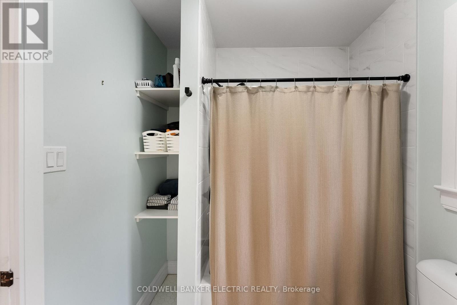 537 Armour Road, Peterborough East (Central), Ontario  K9H 1Y8 - Photo 25 - X12080564