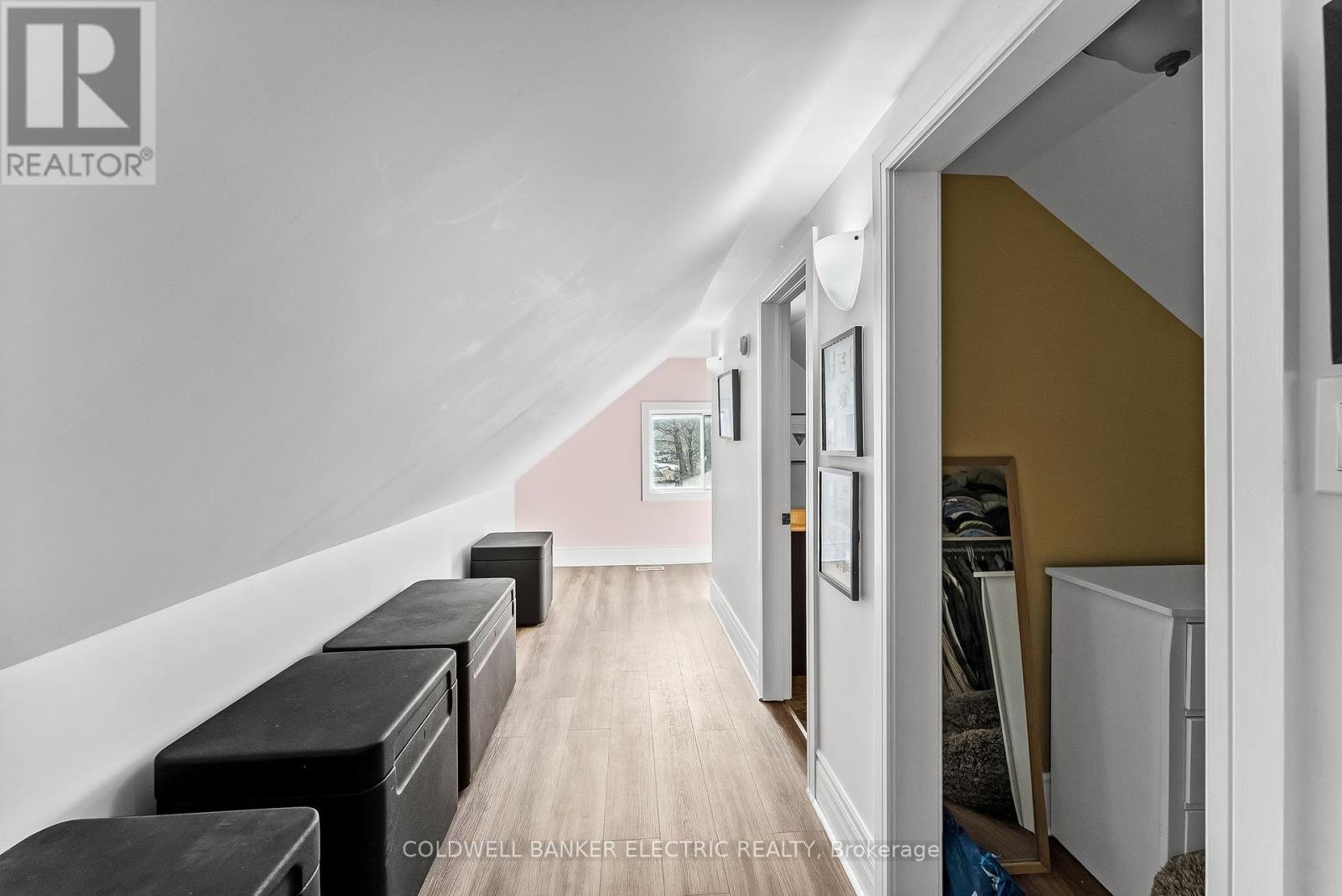 537 Armour Road, Peterborough East (Central), Ontario  K9H 1Y8 - Photo 27 - X12080564