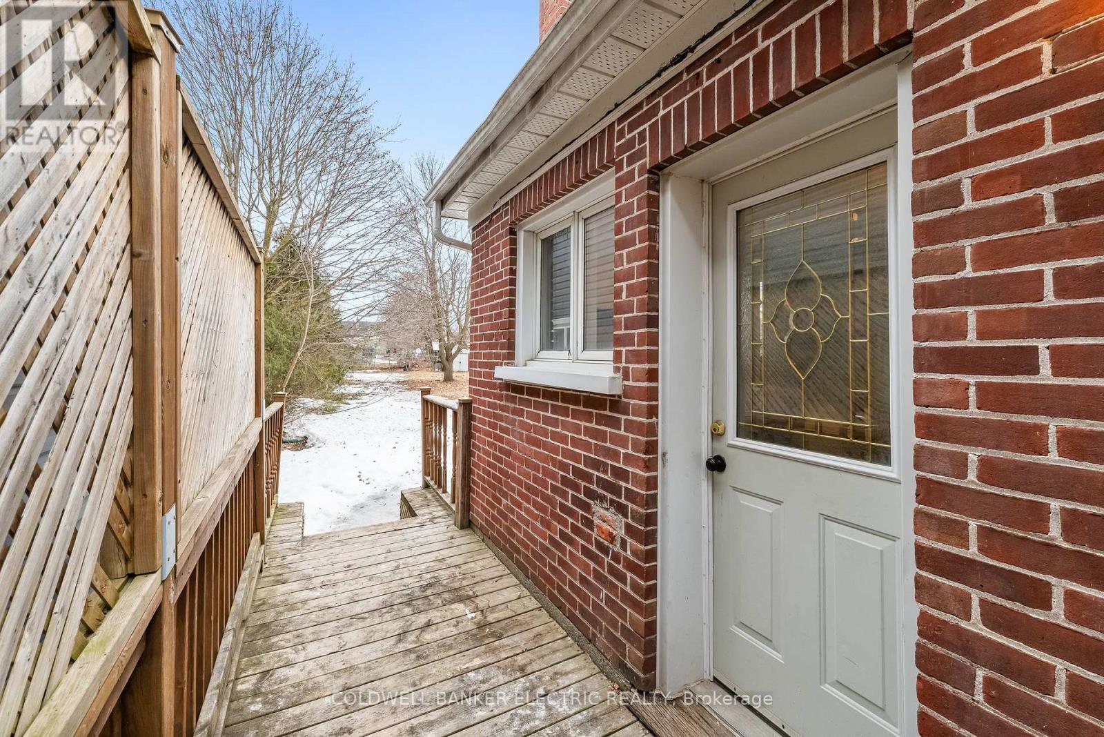 537 Armour Road, Peterborough East (Central), Ontario  K9H 1Y8 - Photo 33 - X12080564