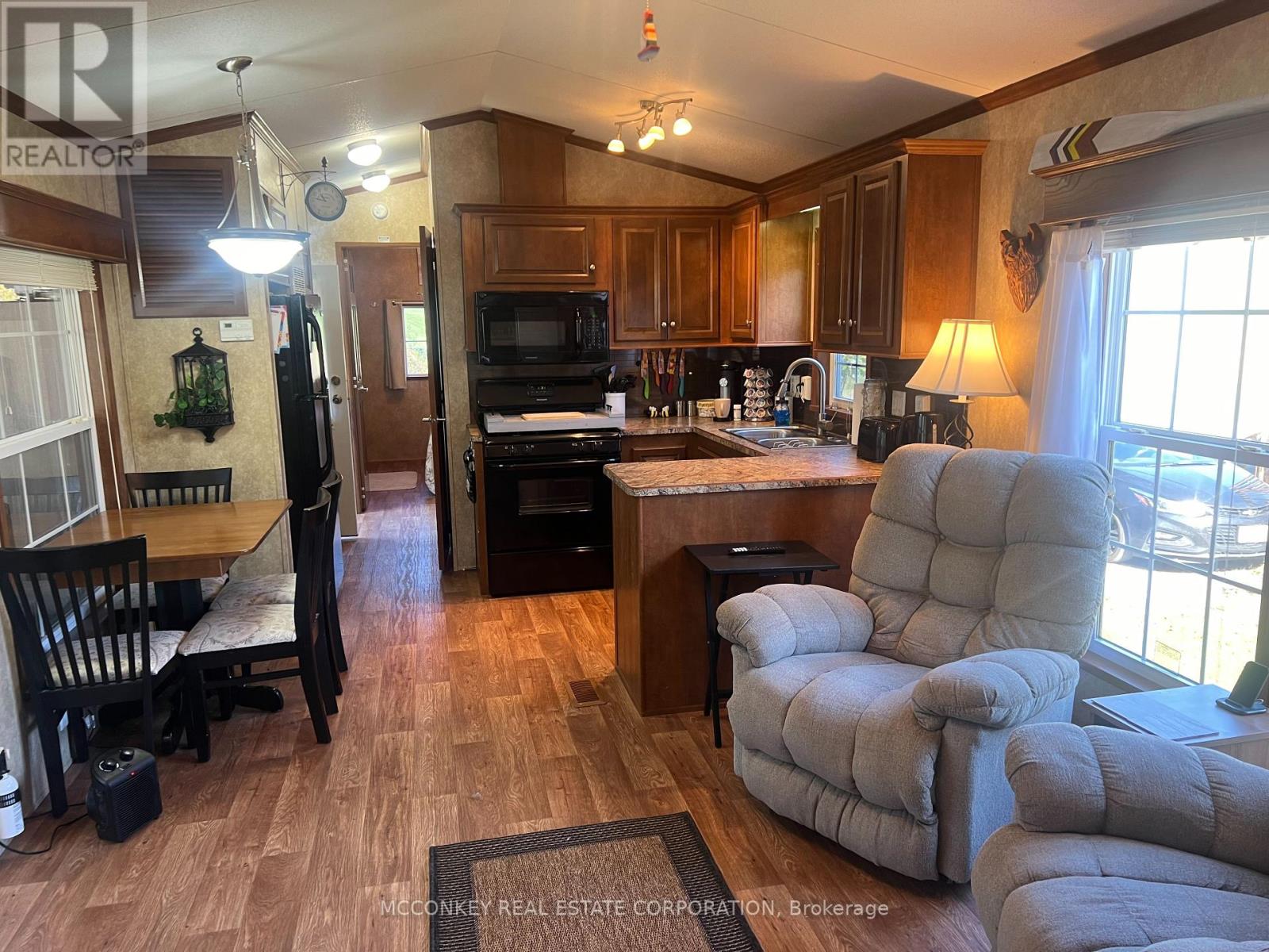 11 Godfreys Lane, Otonabee-South Monaghan, Ontario  K0L 2G0 - Photo 11 - X12080734