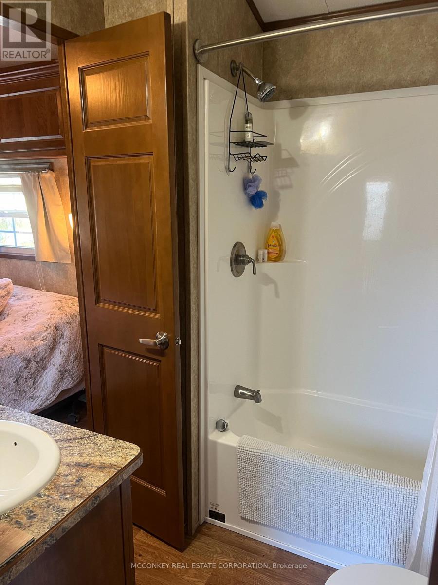 11 Godfreys Lane, Otonabee-South Monaghan, Ontario  K0L 2G0 - Photo 14 - X12080734