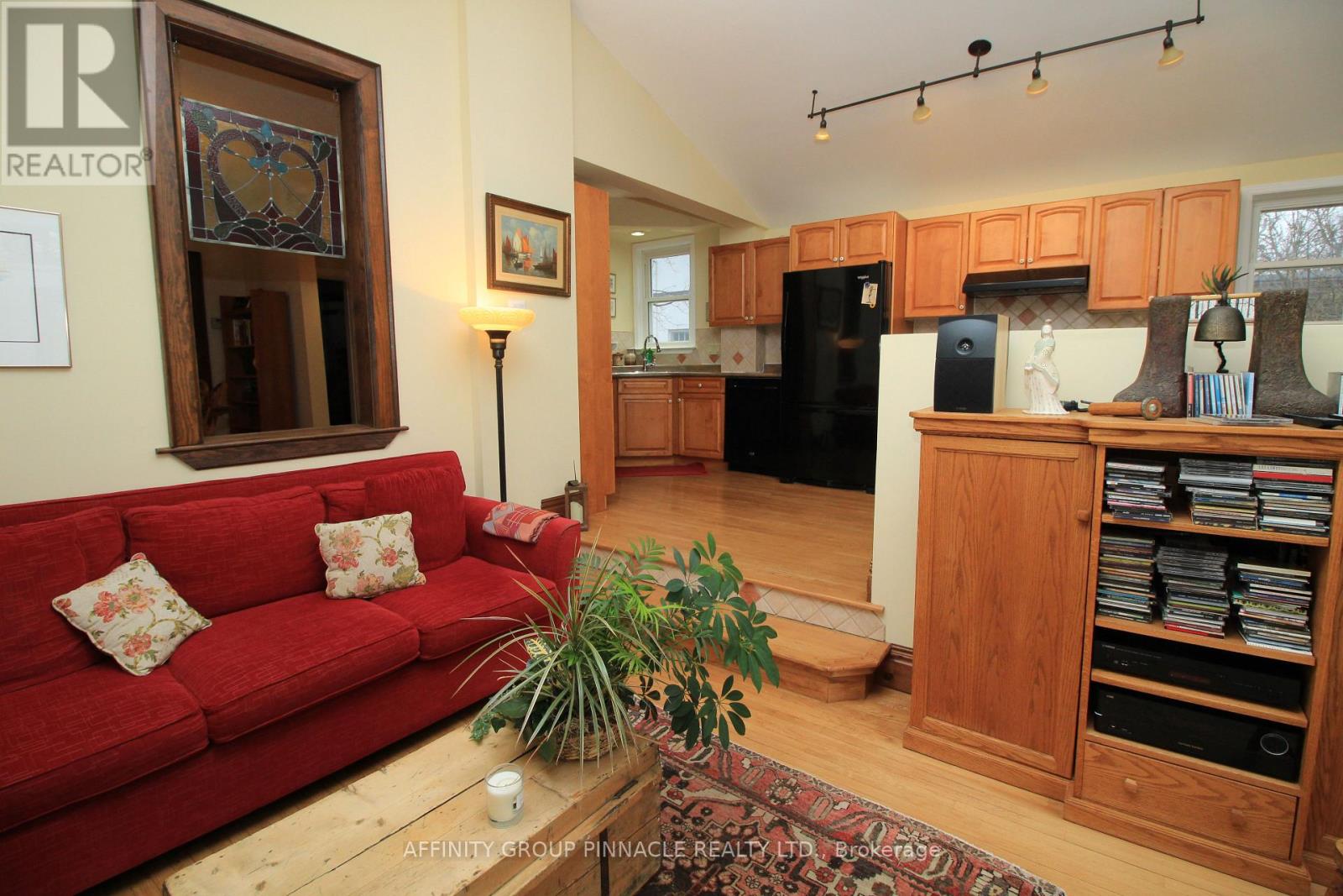 31 Fair Avenue, Kawartha Lakes (Lindsay), Ontario  K9V 3P2 - Photo 15 - X12081133