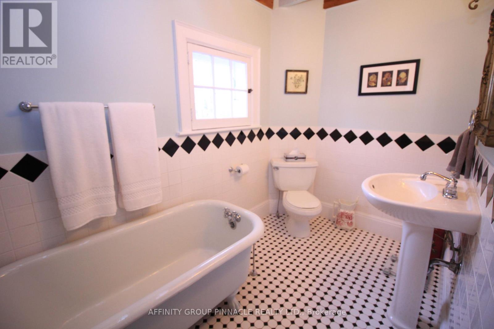 31 Fair Avenue, Kawartha Lakes (Lindsay), Ontario  K9V 3P2 - Photo 31 - X12081133