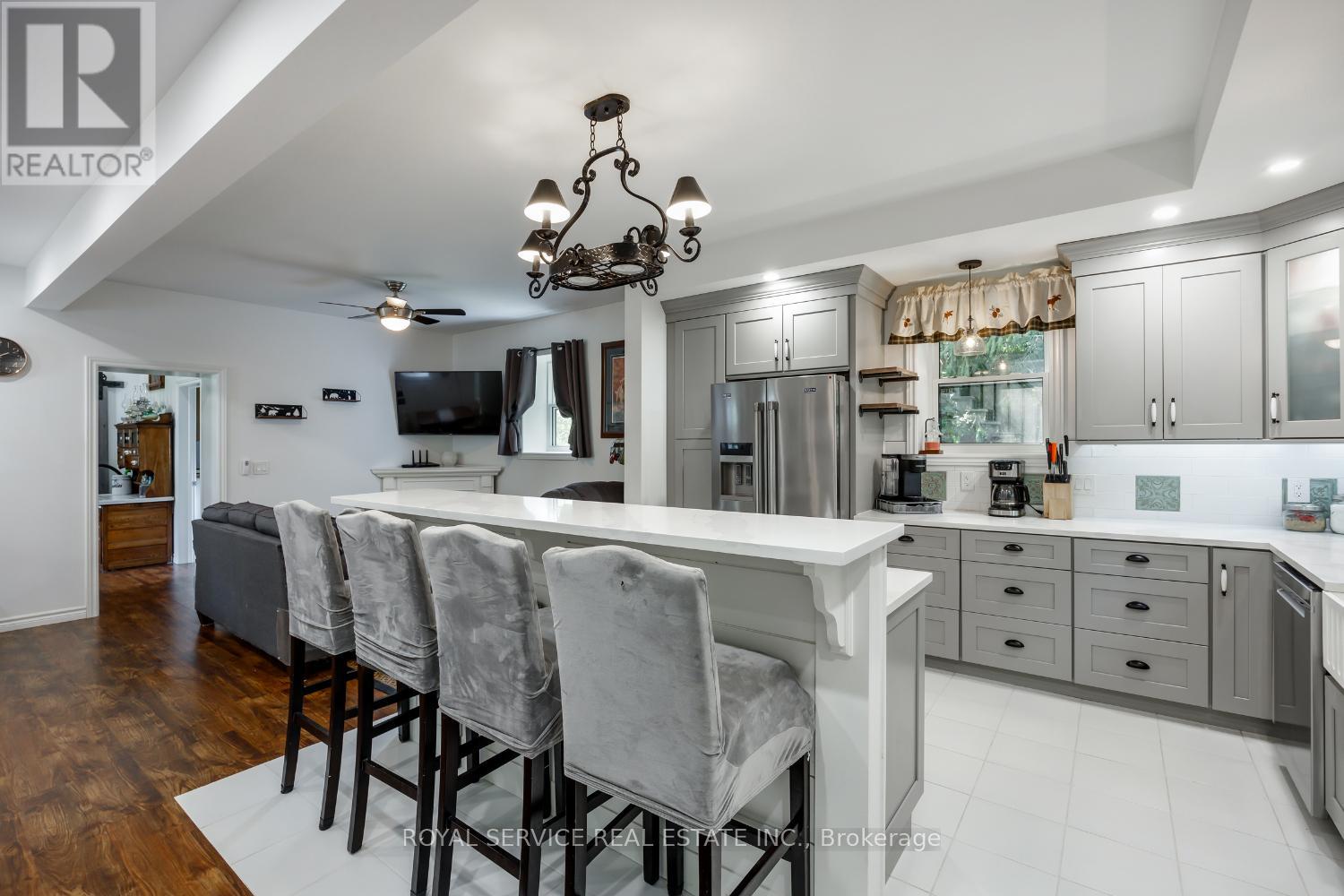 1539 Larmer Line, Cavan Monaghan (Cavan Twp), Ontario  K0L 1V0 - Photo 10 - X12081138