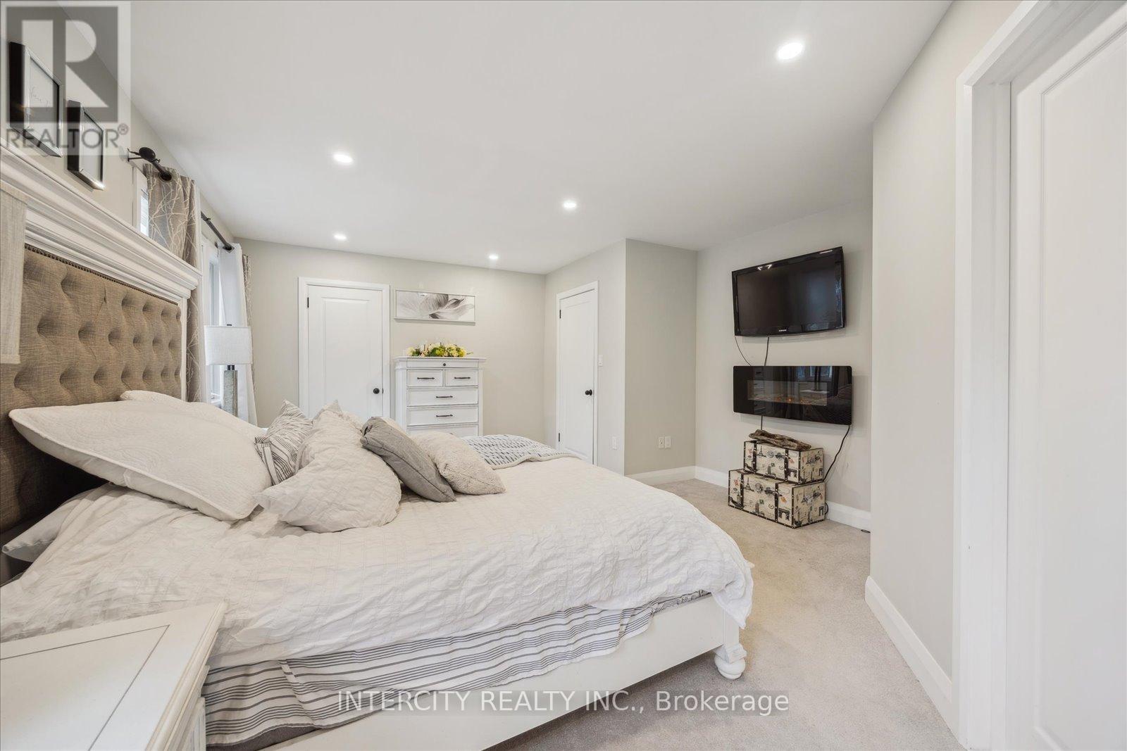 7055 Hunter Street, Hamilton Township (Bewdley), Ontario  K0L 1E0 - Photo 18 - X12081684